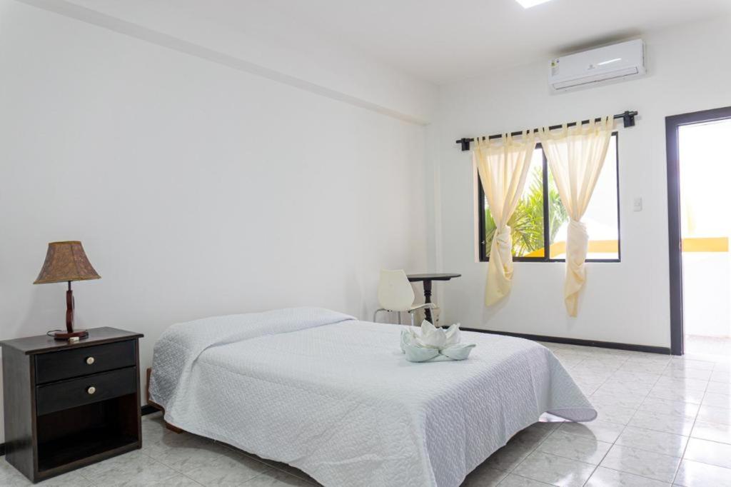 Hotel Pelican Bay Puerto Ayora  Kültér fotó